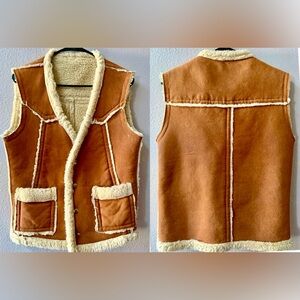Vintage Sears "The Leather Shop" Sherpa-Lined Suede Vest Mens Size S (34-36)